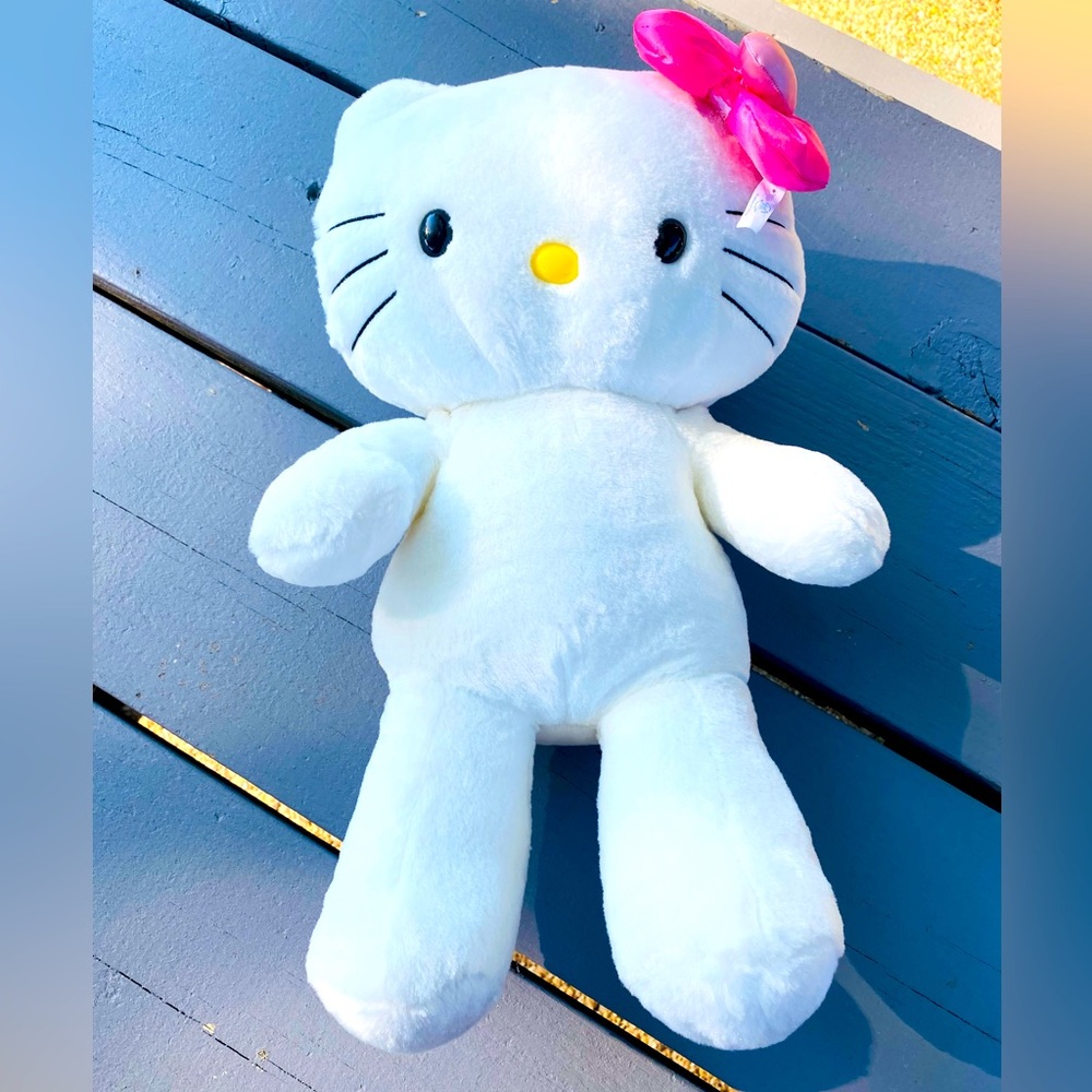 Fluffy hello Kitty Build -A-Bear Excellent condition. - Picture 8 of 13